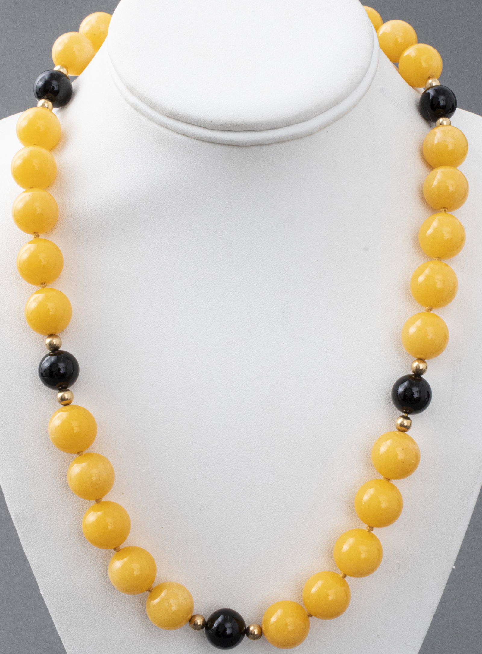 Yellow Mountain Jade & Black Onyx Beaded Necklace (1 of 5)