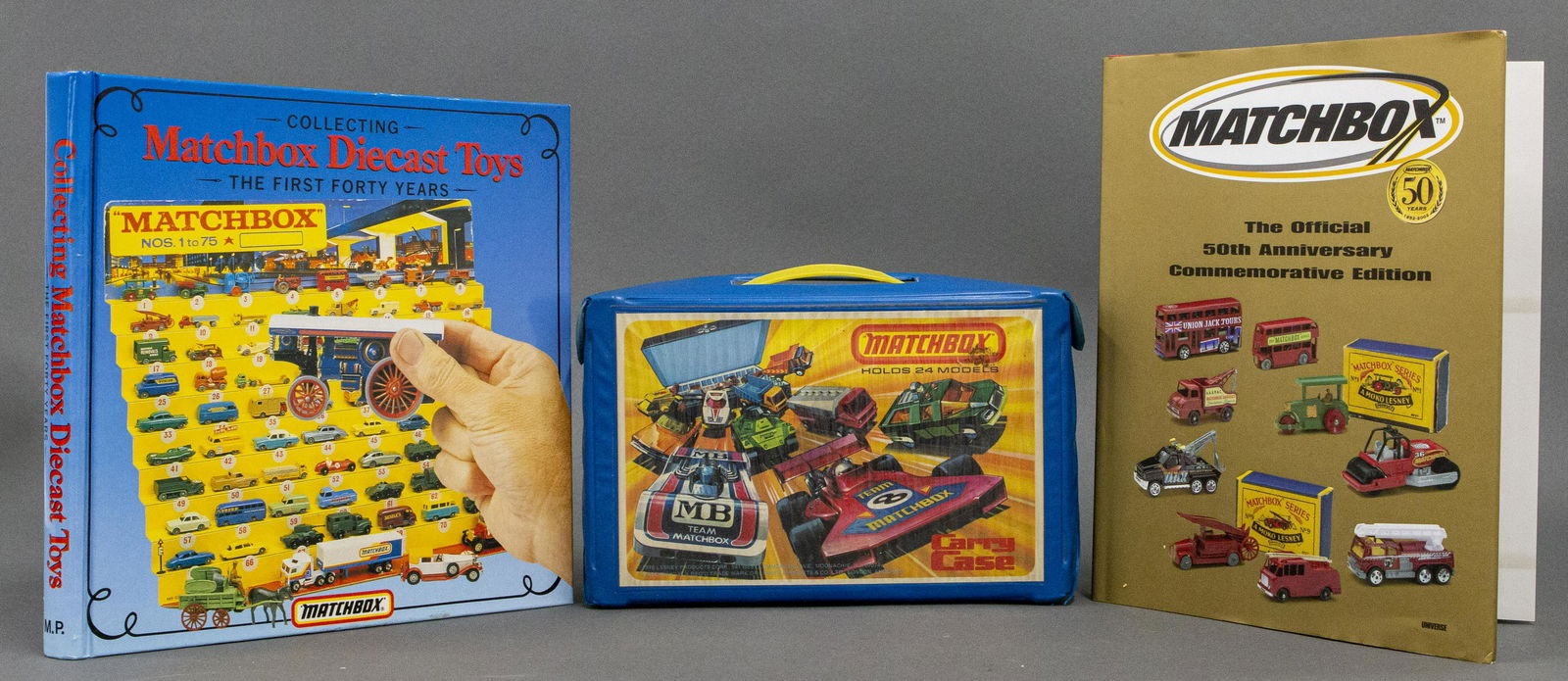 Matchbox Books and Vintage Toy Car Carry Case, 3 (1 of 13)