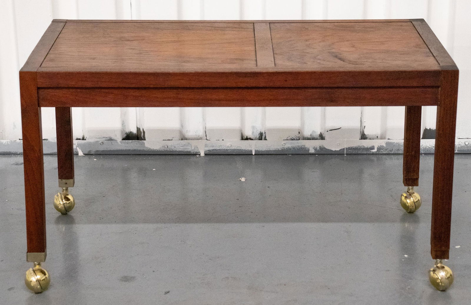 Mid-Century Modern Oak Coffee Table (1 of 4)