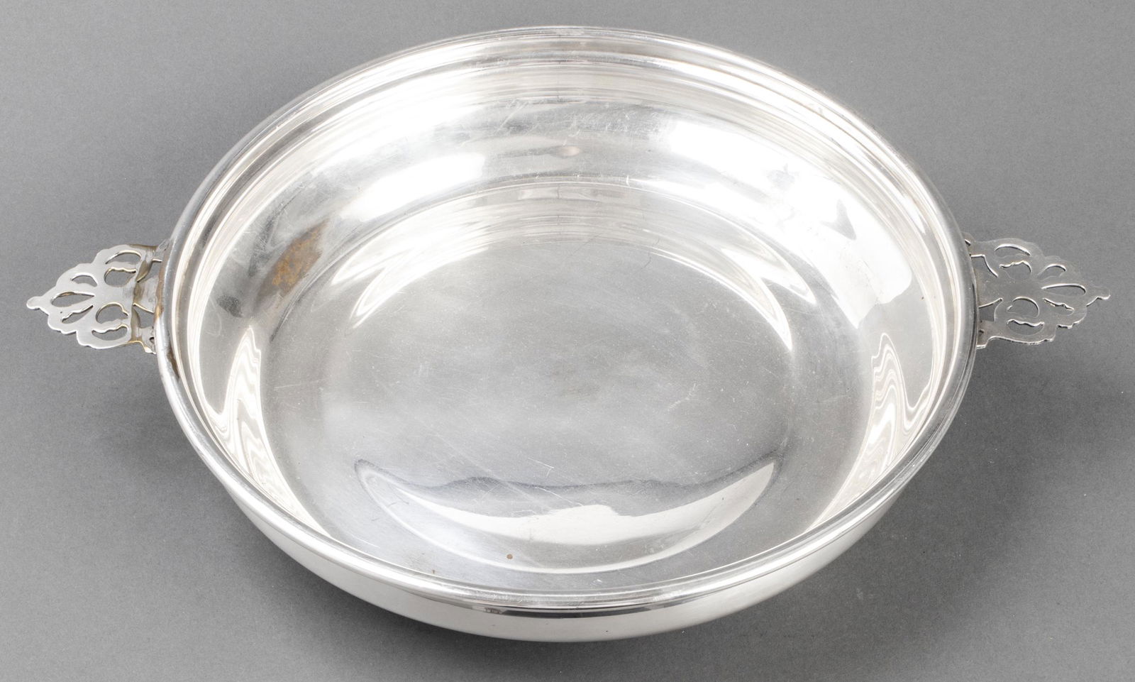 Forbes Silver Co. Silverplate Serving Bowl (1 of 6)