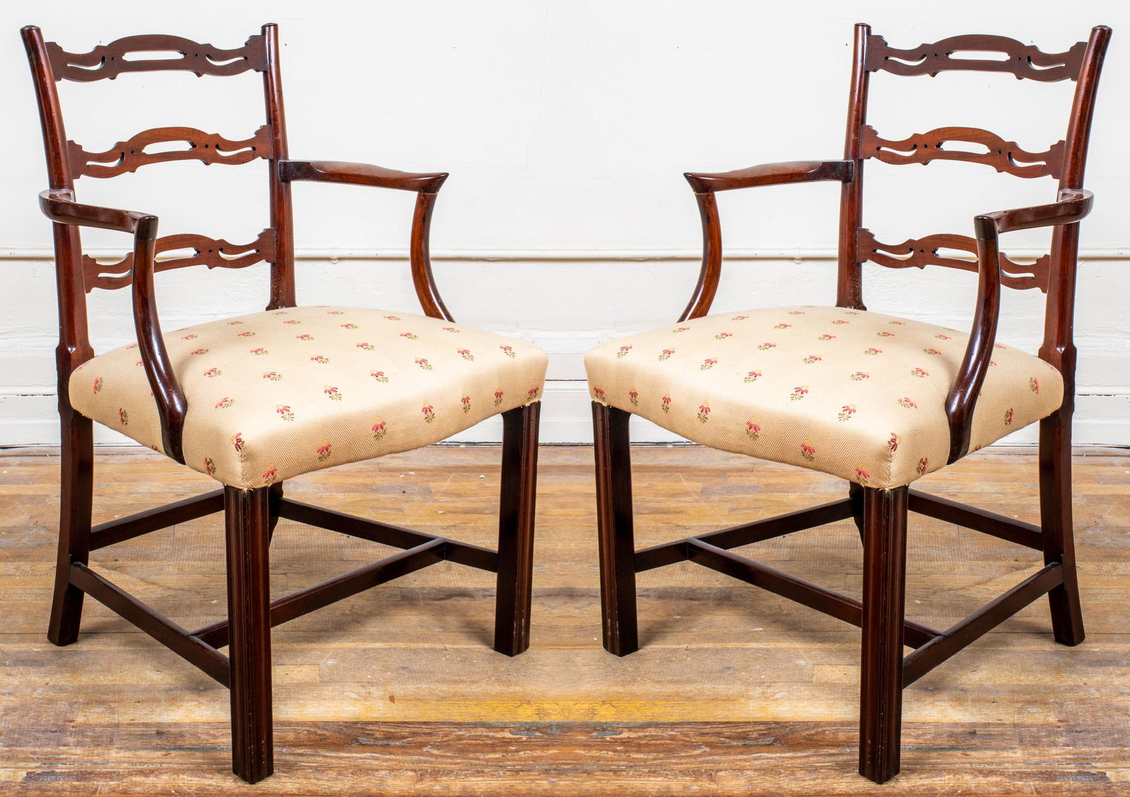 George III Mahogany Ladderback Armchairs, Pr (1 of 8)