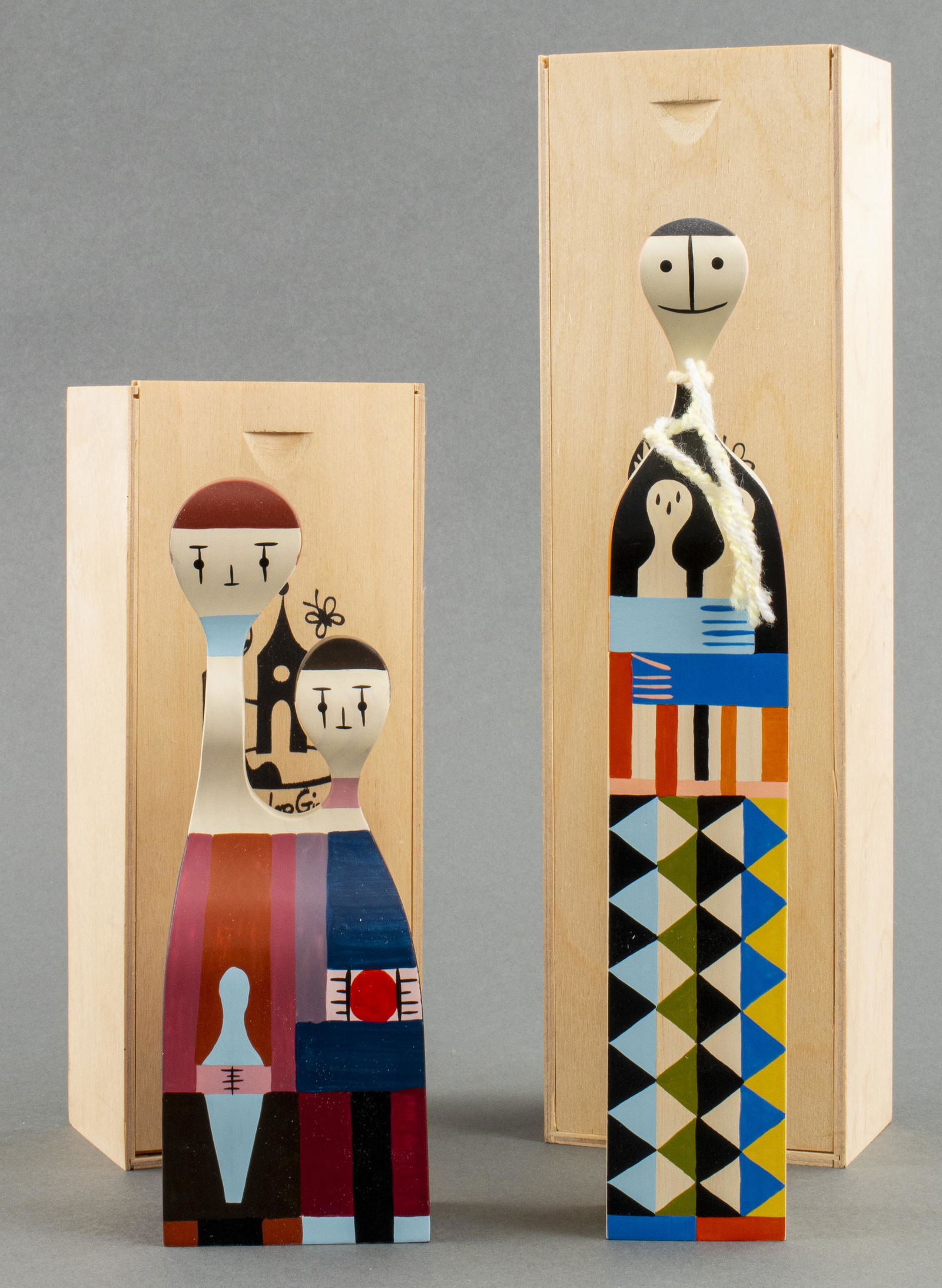 Alexander Girard Vitra Design Museum Wood Dolls, 2 (1 of 8)