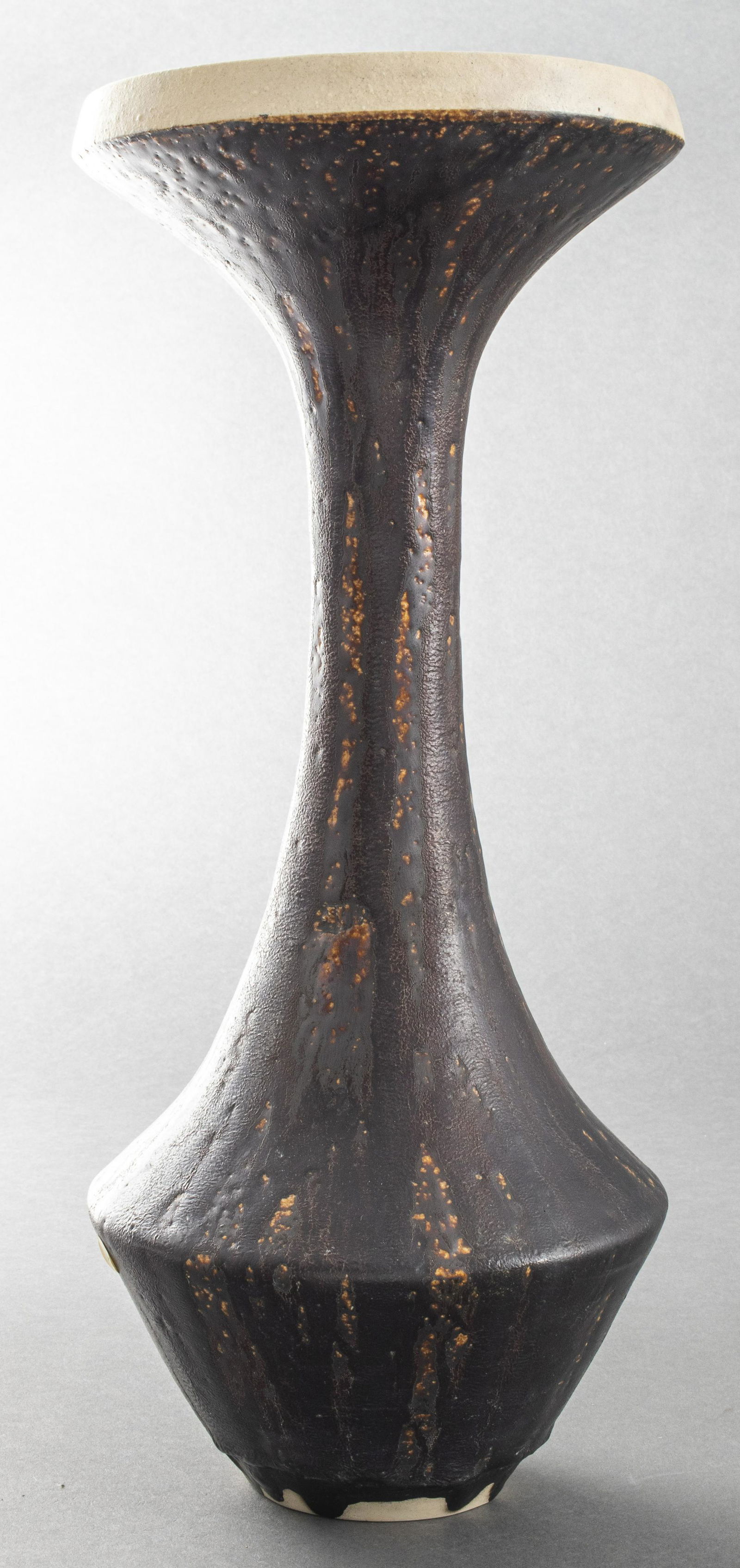 Akihiro Nikaido Contemporary Japanese Ceramic Vase (1 of 5)