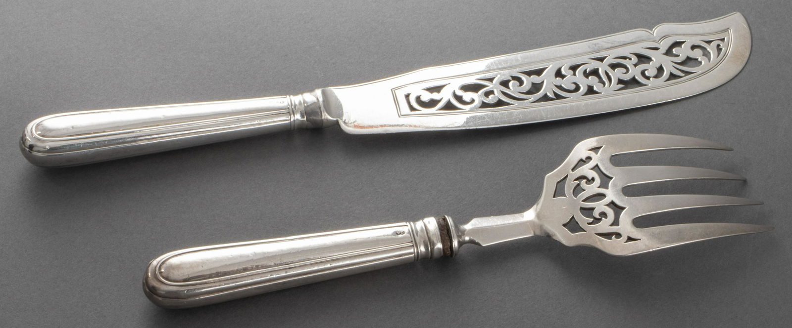 Geroge William Adams Silver Fish Servers, 2 (1 of 4)