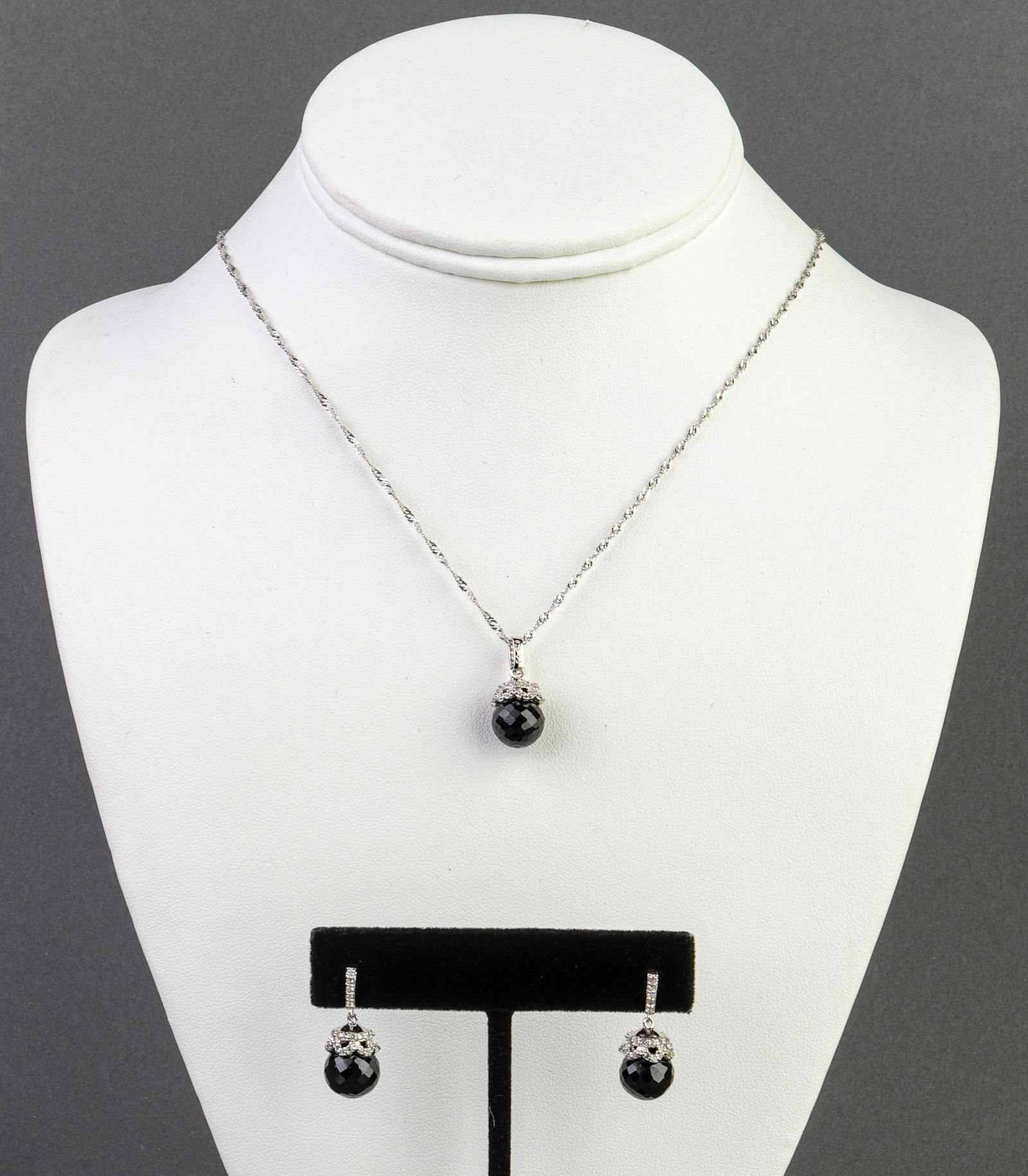 Silver, Onyx & CZ Earrings & Pendant Necklace Set (1 of 5)