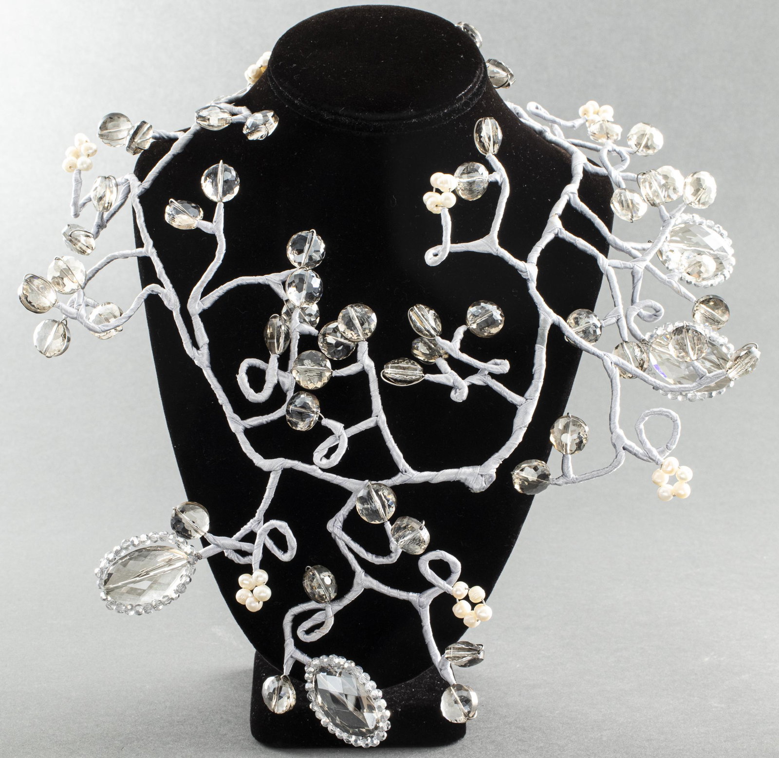 Vilaiwan Crystal Prism And Faux-Pearl Necklace (1 of 9)