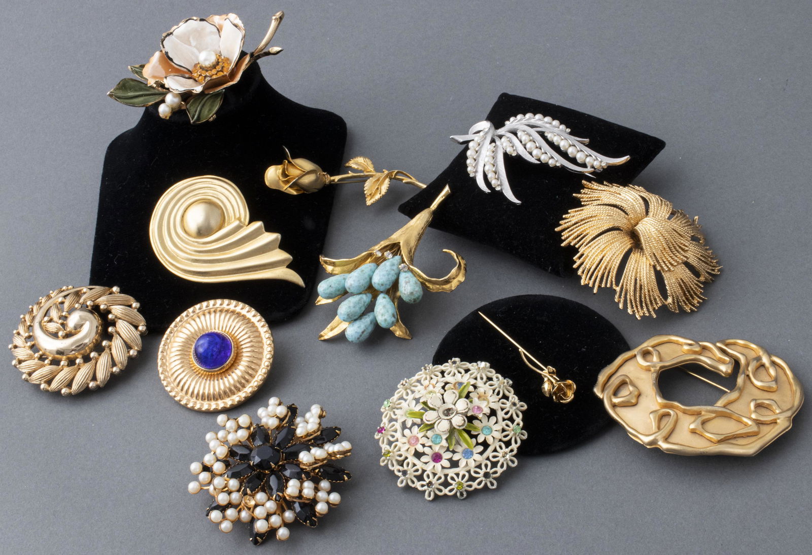 Trifari, Monet, & Other Sculptural Brooches, 12 Pc (1 of 9)