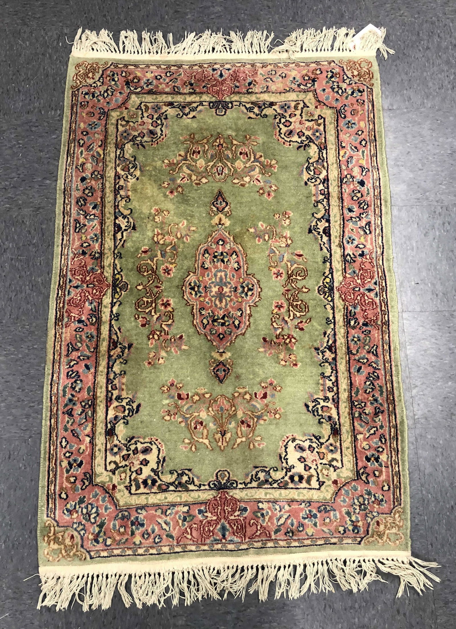 Traditional Floral Pink & Green Rug, 3' x 4' 6" (1 of 5)