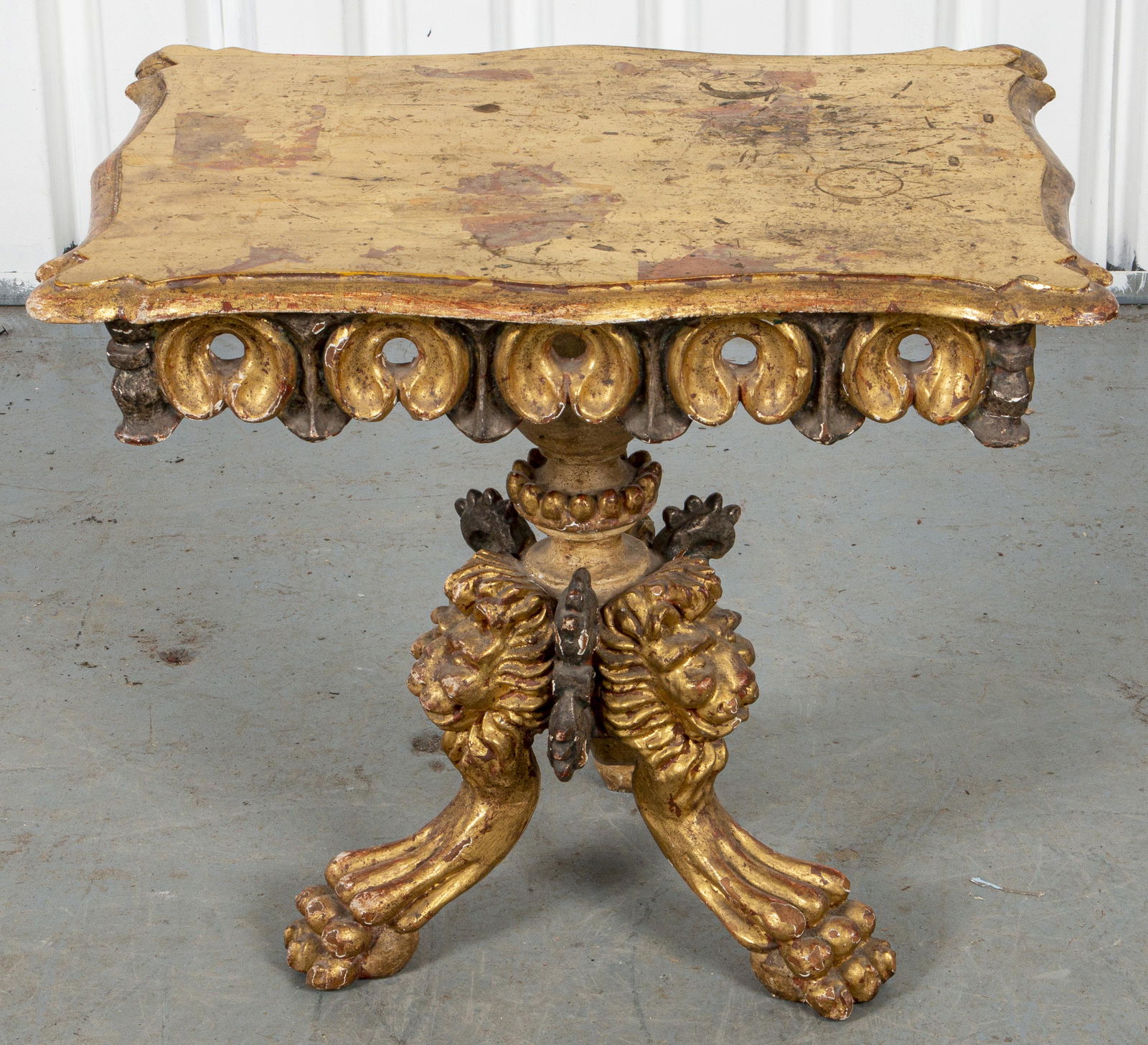 Italian Rococo Style Giltwood Side Table (1 of 8)
