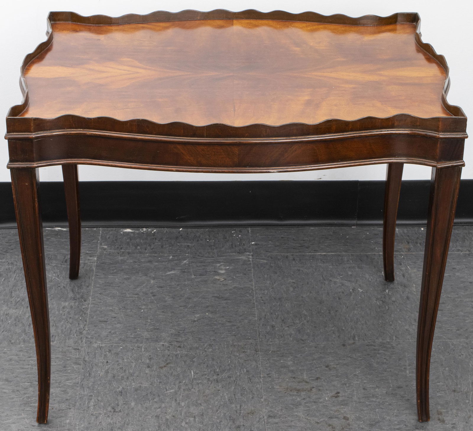 English Georgian Scalloped Edge Table (1 of 9)