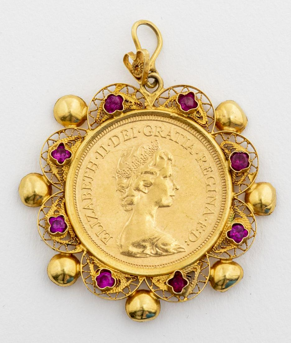 22K/18K  Elizabeth II Gold Sovereign Ruby Pendant (1 of 6)