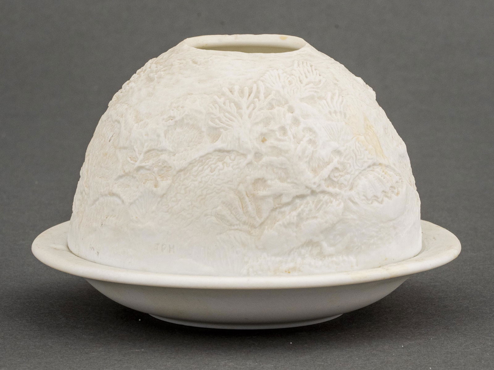 Bernardaud Limoges Ocean Tea Light: Bernardaud Limoges Ocean tea light, made in France. 3" H x 4.5" diameter