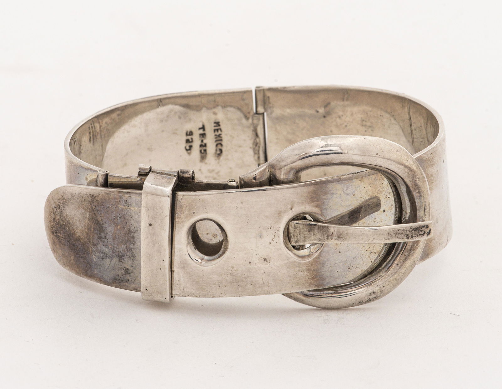 Vintage Taxco Mexican Silver Buckle Bracelet (1 of 5)