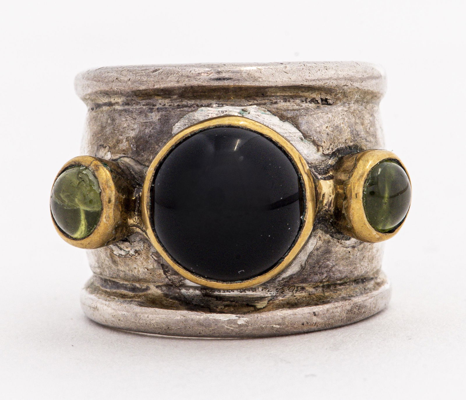 Vintage Silver & Base Metal Onyx & Peridot Ring (1 of 5)