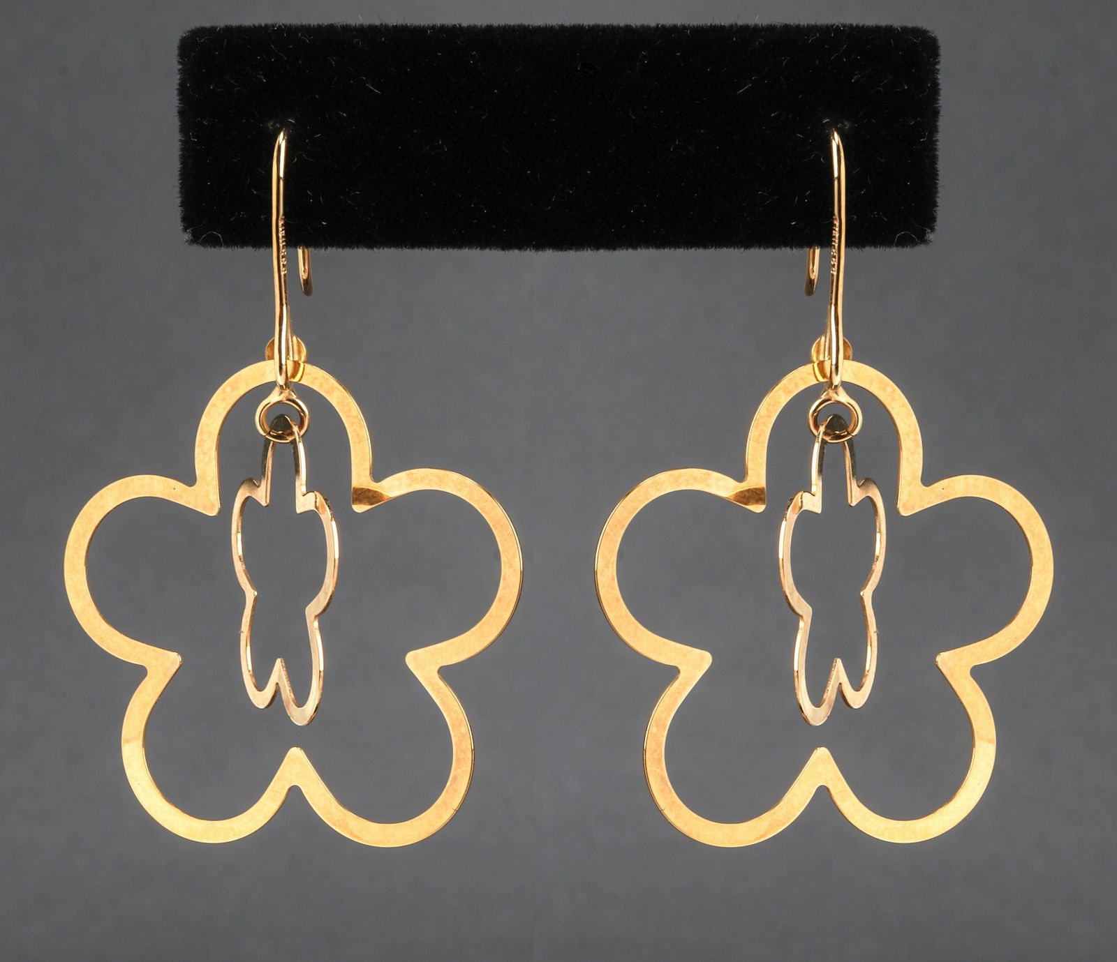 Italian 14K Yellow Gold Flower Motif Drop Earrings (1 of 4)