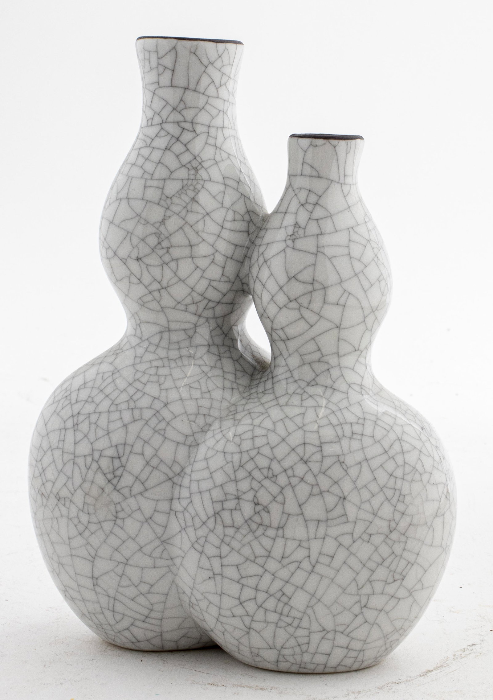 Met Museum Chinese Cracked Vase: Chinese vase with a cracked surface pattern by the Metropolitan Museum of Art, 1994, marked "MMA - WAO / 1994." 7" H x 5" W