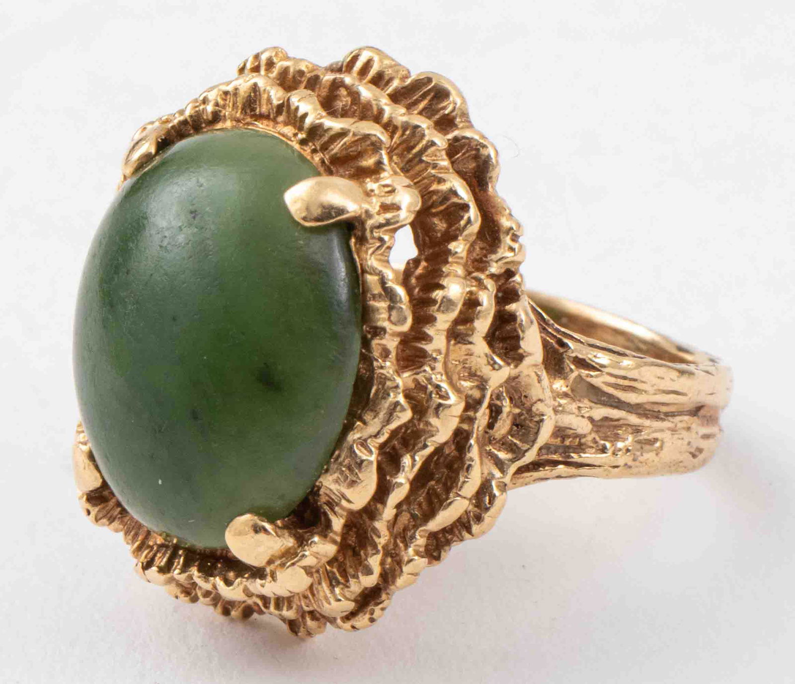 Vintage 14K Yellow Gold Jade Ring (1 of 9)