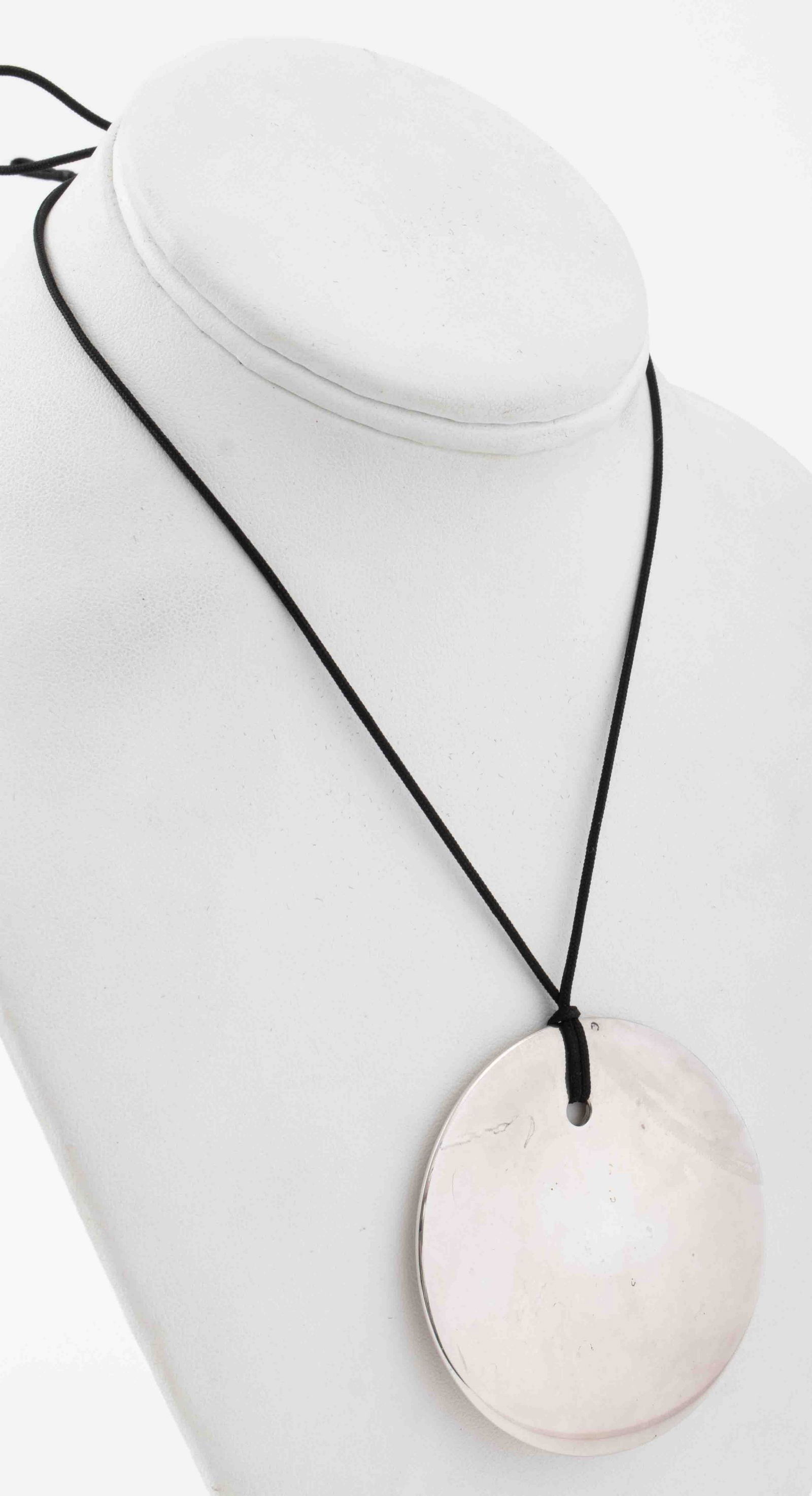 Tiffany & Co Elsa Peretti Silver Disk Pendant Neck (1 of 8)