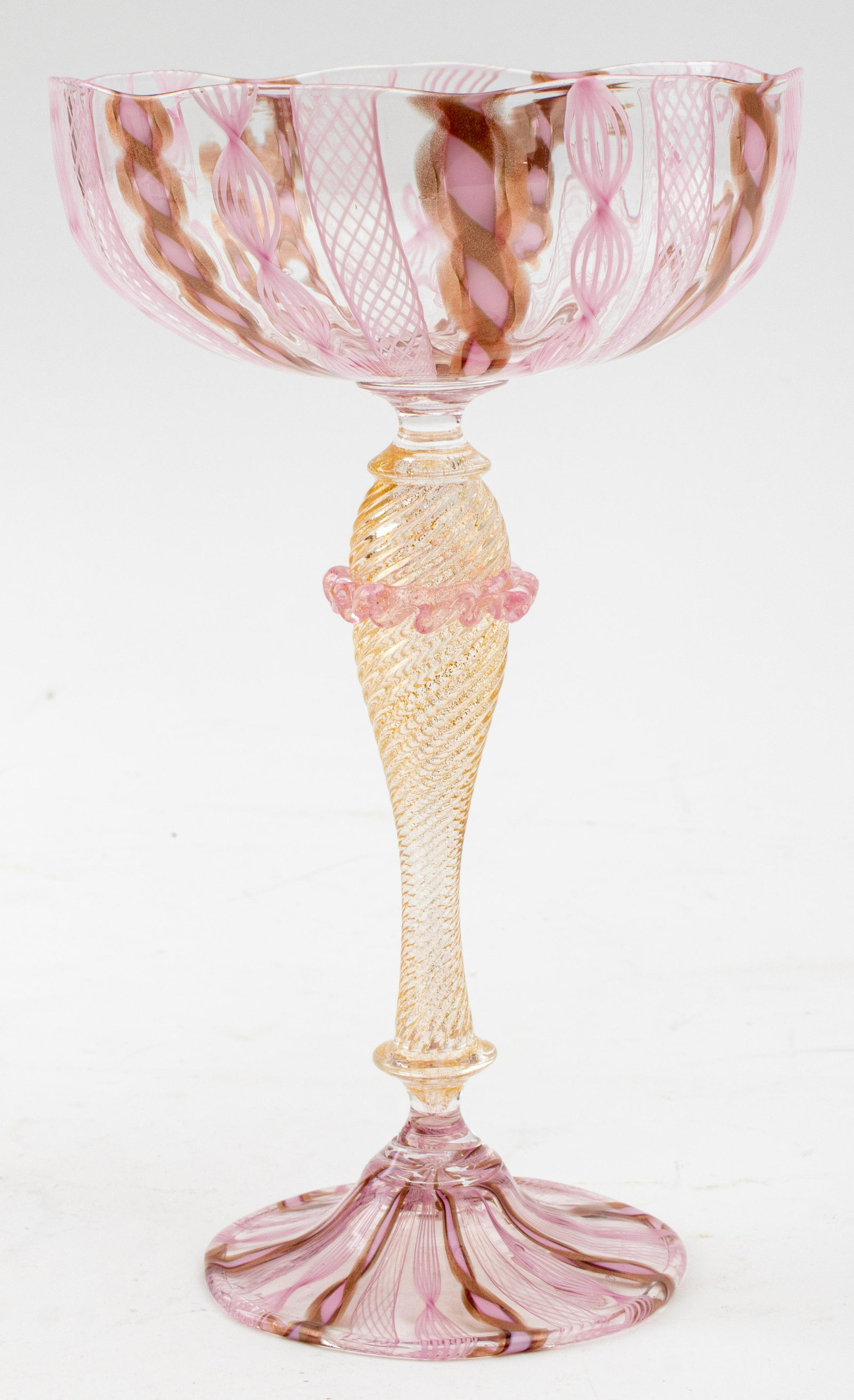 Davide Fuin Venetian Glass Goblet: Davide Fuin Venetian Murano blown pink glass goblet or cocktail glass / champagne coupe with Aventurina 'pasta stellaria' gold-tone flecked detail, signed "Davide Fuin Murano" to base. 7.5” H x 4.5�