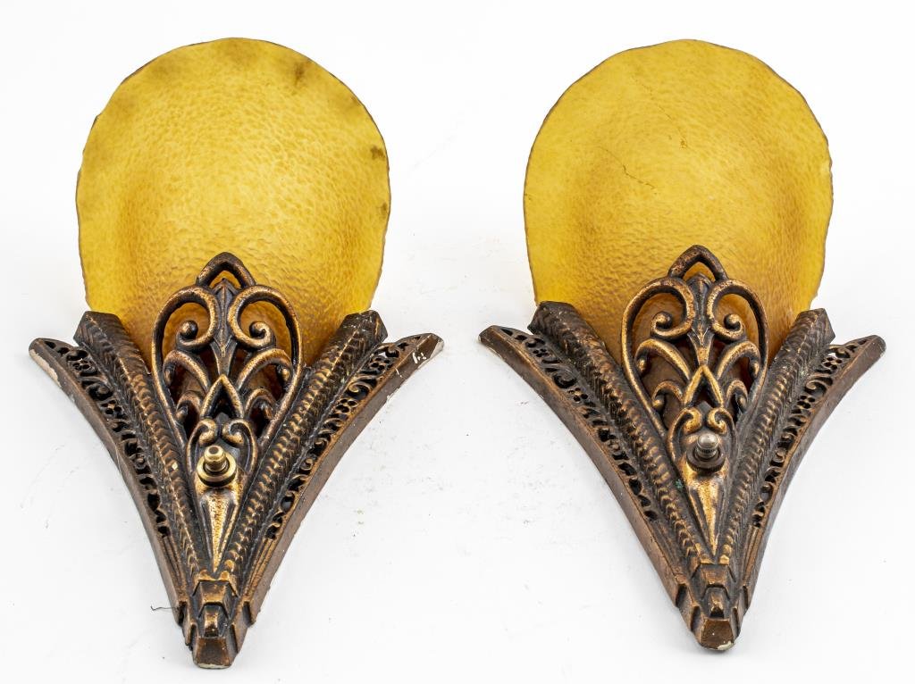 Oscar Bach Manner Arts & Crafts Wall Sconces, Pr (1 of 8)