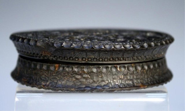 Chinese Export Carved Tortoise Shell Box 19th C - 5