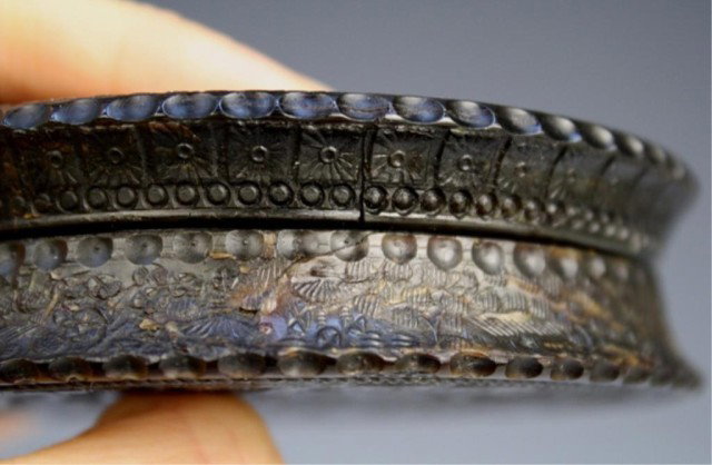 Chinese Export Carved Tortoise Shell Box 19th C - 8