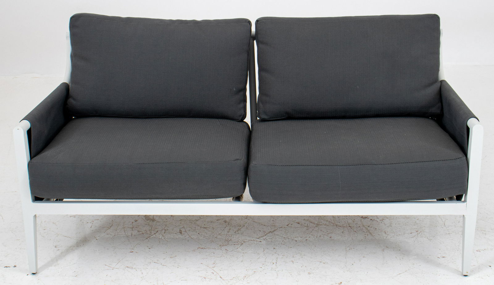 Modern Steve&James Outdoor Settee (1 of 8)