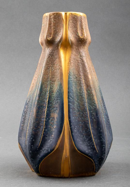 Dachsel Amphora Art Nouveau Leaf-Lobed Vase: Paul Dachsel Art Nouveau Jugendstil vase with a naturalistic shape as if formed from leaves, decorated with purple iridescent glaze and hand painted with applied gilding, ca.1892-1910; marked on the b
