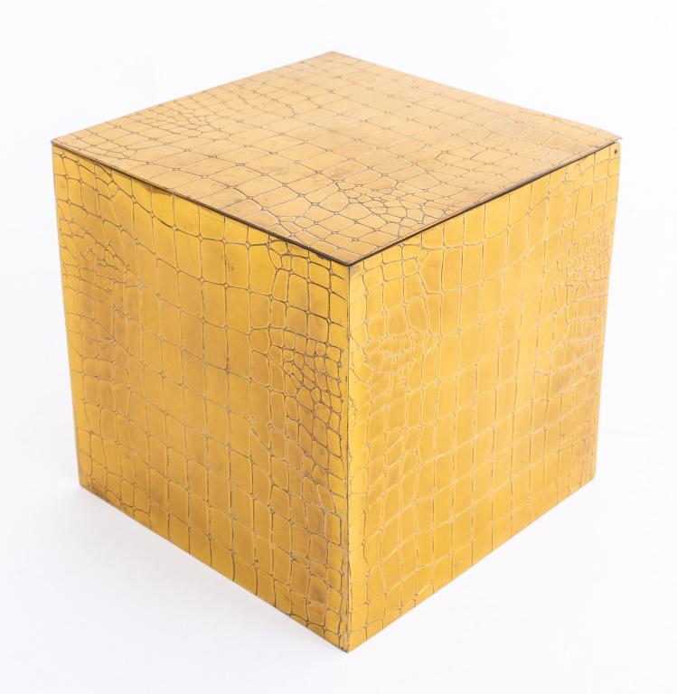 Italian Modern Gilt Brass Alligator Ice Bucket: Italian modern gilt brass alligator ice bucket, 1960s, made in Italy for Saks Fifth Avenue, with label to bottom reading "Saks Fifth Avenue / Guest and Gift Shop / Made in Italy" stamped "GP" to under