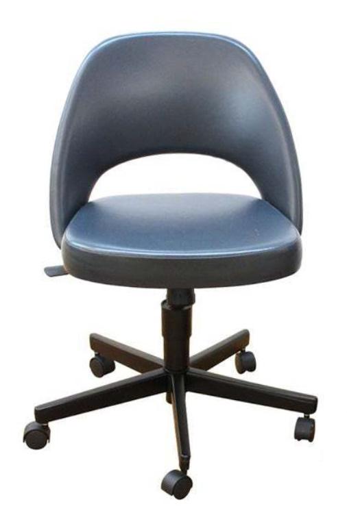 Eero Saarinen Mid-Century Swivel Side Chair (1 of 1)