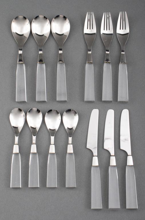 Vintage Supreme Cutlery Lucite Sets, 13 Pieces (1 of 10)