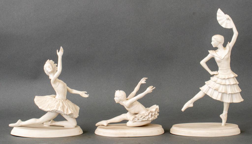 Porcelain Bisque Ballet Figurines, 3: Edward Marshall Boehm Studios, set of three porcelain biscuits, edited in limited edition of 7500 with the sponsorship of 'The American Ballet Theater', each figurine depicting ballerinas from famous