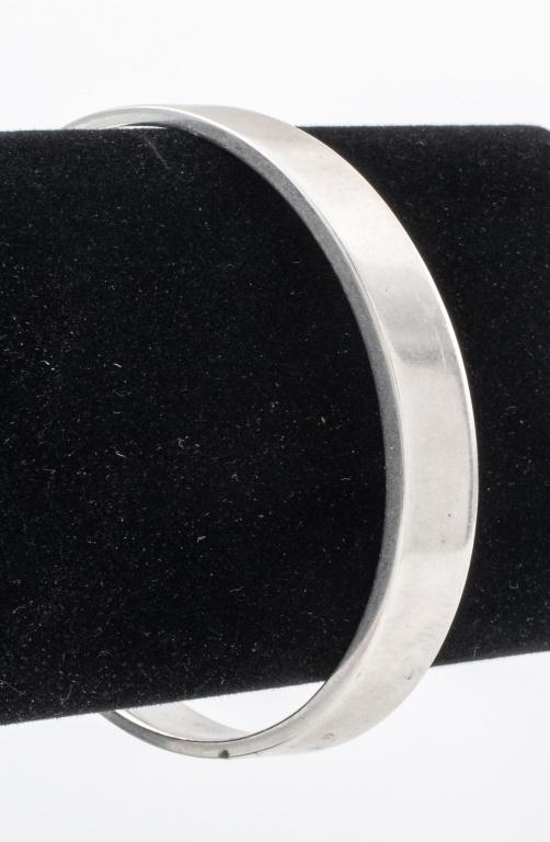 Tiffany & Co Modern 925 Silver Bangle (1 of 3)