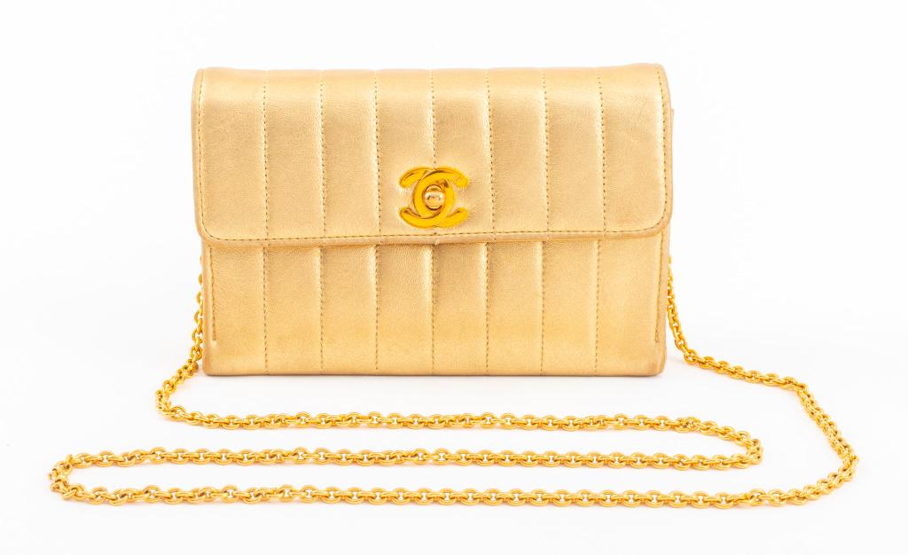 Chanel Gold Leather Handbag (1 of 7)