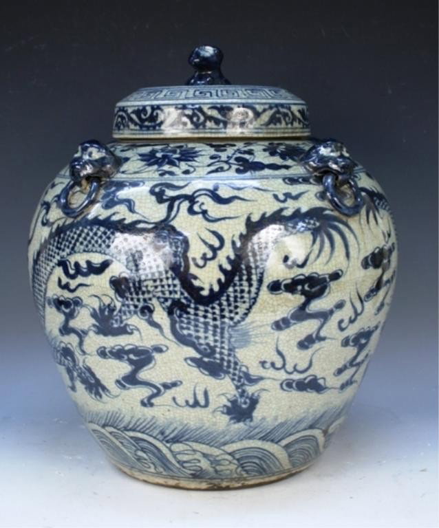 Ming Dyn. Chinese Blue & White Covered Dragon Jar