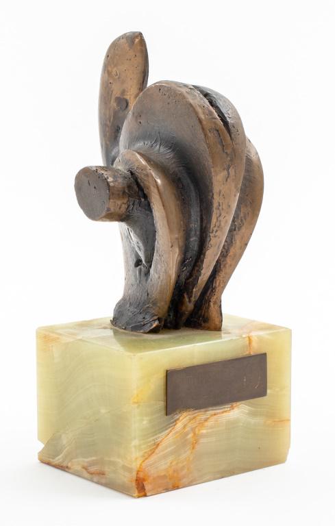 Tina Lupo "Eroe" Abstract Bronze Sculpture (1 of 11)
