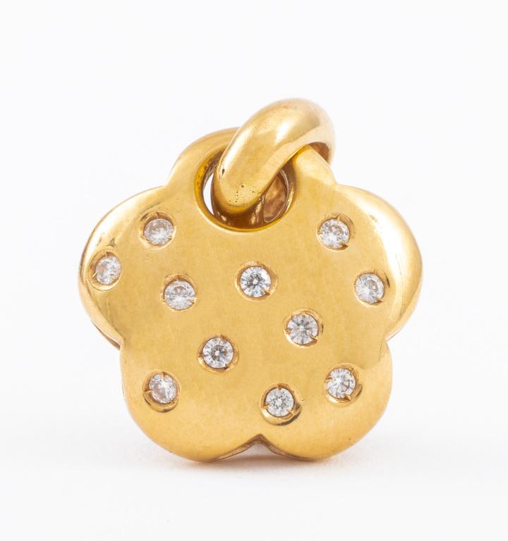 18K Gold Floral Form Pendant Signed Veneroso (1 of 5)