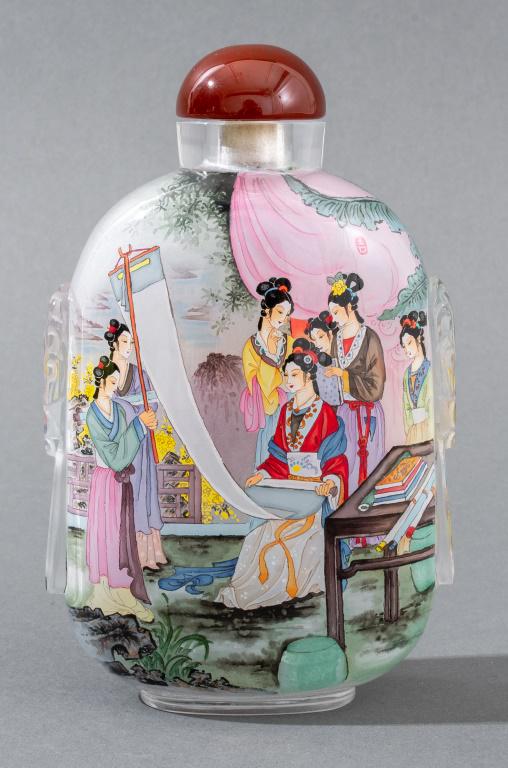 Chinese Reverse Painted Glass Snuff Bottle (1 of 6)