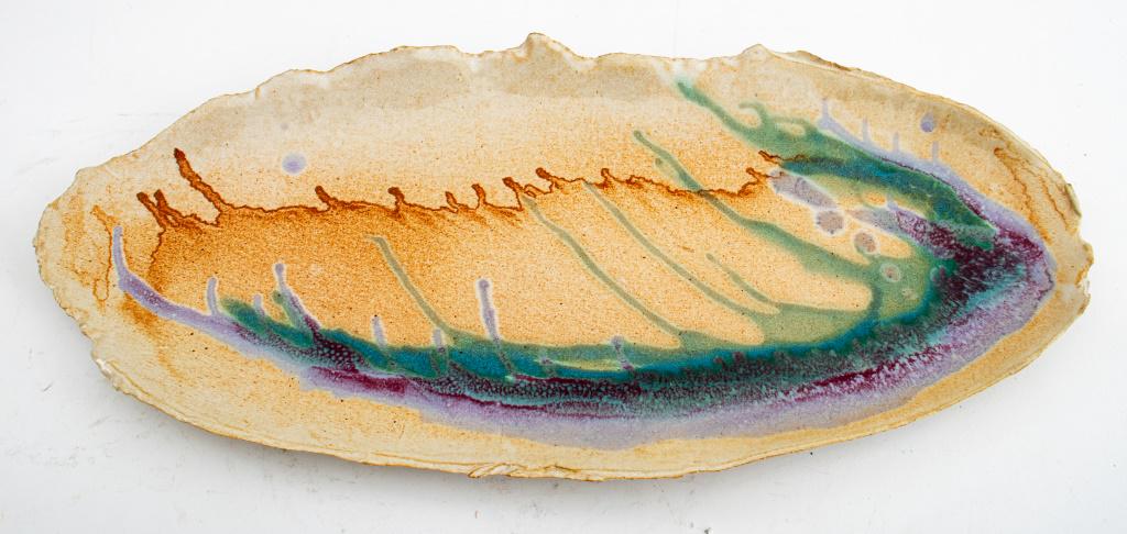 American Studio Art Pottery Serving Plate Signed (1 of 9)