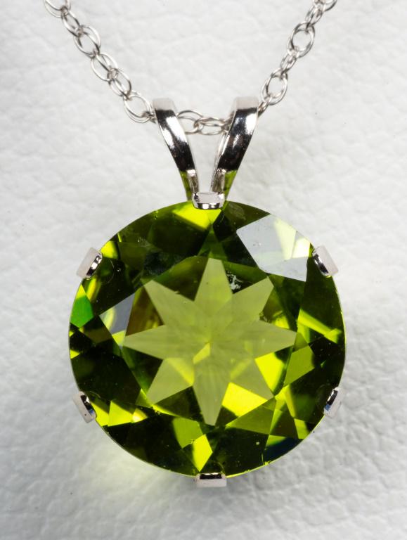 14K White Gold 3.50ct. Peridot Pendant Necklace (1 of 5)