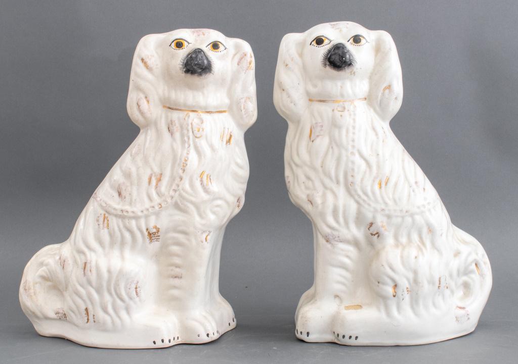 Staffordshire Style Ceramic Dogs, Pair (1 of 9)