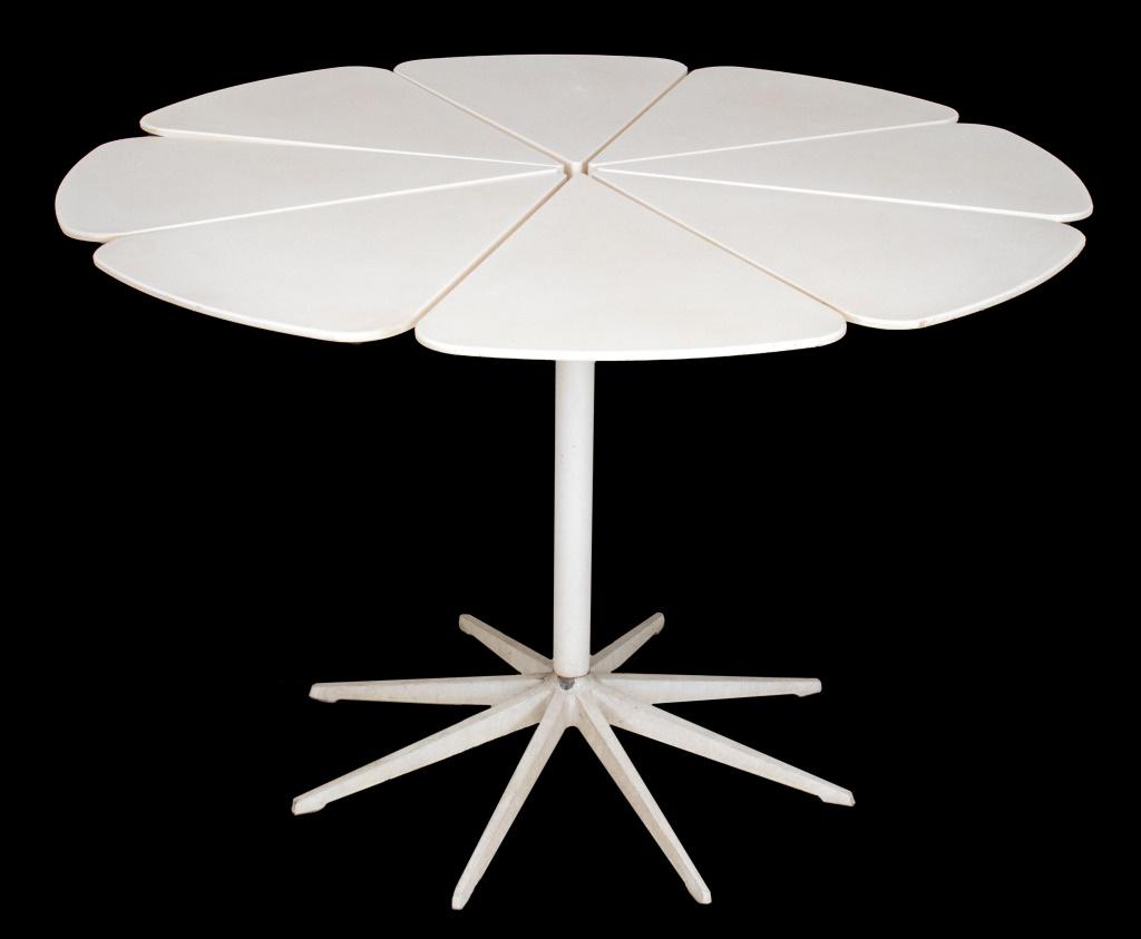 Richard Schultz Knoll Studio Petal Outdoor Table (1 of 7)