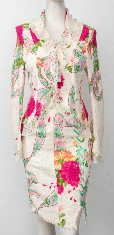 Emanuel Ungaro haute couture cotton linen blend skirt suit with a floral bow pattern on a cream (1 of 11)