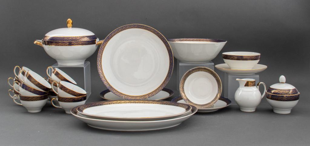 Winterling Schwarzenbach Bavaria porcelain partial service in the "Golden Scroll - Cobalt" pattern, (1 of 12)