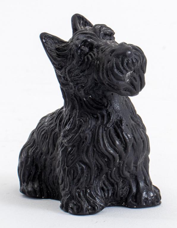 Daum France black pate de verre Scottie Dog figurine depicting an inquisitive Scottie, signed "Daum: Daum France black pate de verre Scottie Dog figurine depicting an inquisitive Scottie, signed "Daum France" to the underside. 2.75" H x 2.5" L x 1.5" W.