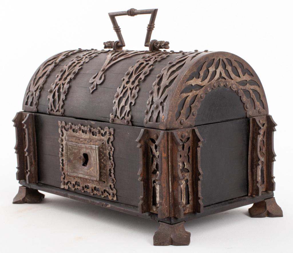 A.W.N. Pugin Attr. Gothic Revival Wood Casket (1 of 6)