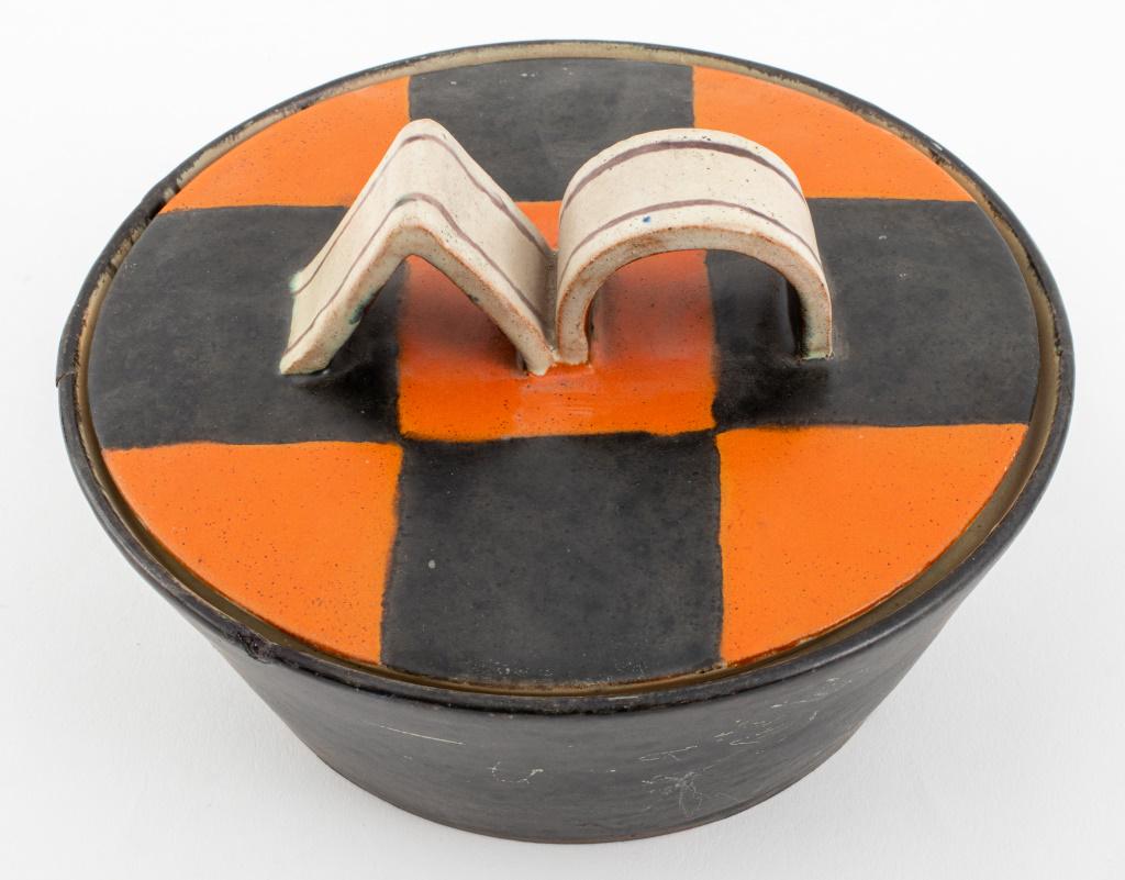 Art Deco Goldscheider Ceramic Covered Box (1 of 11)