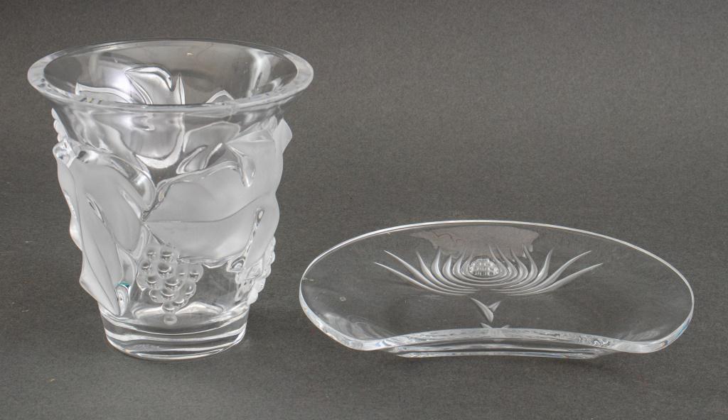 Lalique Crystal "Saumur" Vase & "Balmoral" Plate (1 of 6)