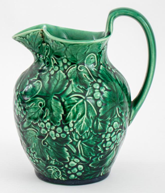 Wedgwood & Barlaston Grape & Vine Pitcher (1 of 8)