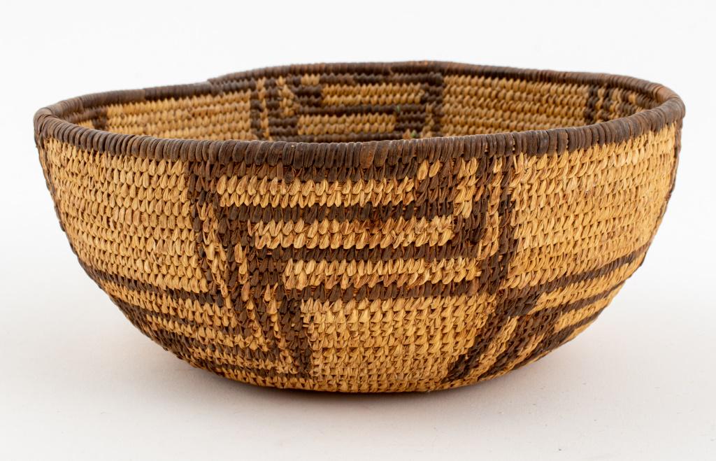Native American Tohono O'odham Basket Bowl (1 of 6)